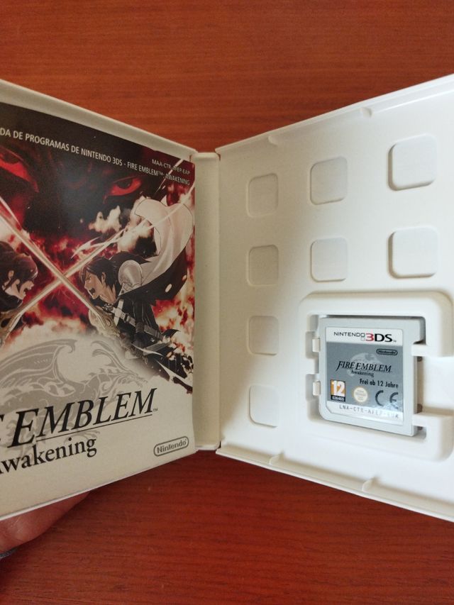 FIRE EMBLEM AWAKENING