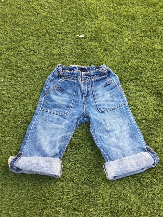 Lote 2 vaqueros niña marca Gap