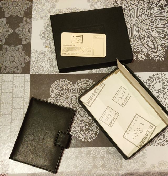 cartera/billetera de piel