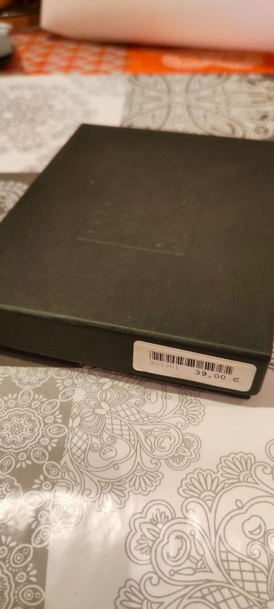 cartera/billetera de piel