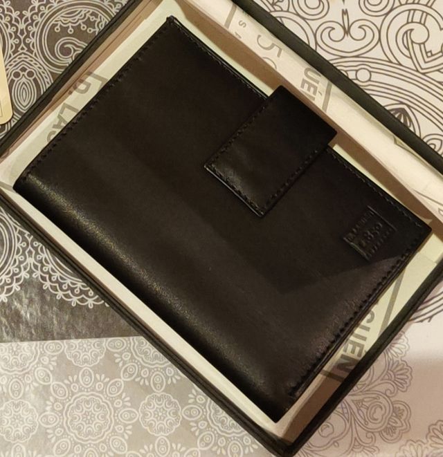 cartera/billetera de piel