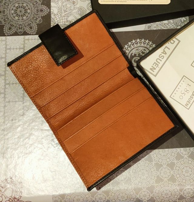 cartera/billetera de piel