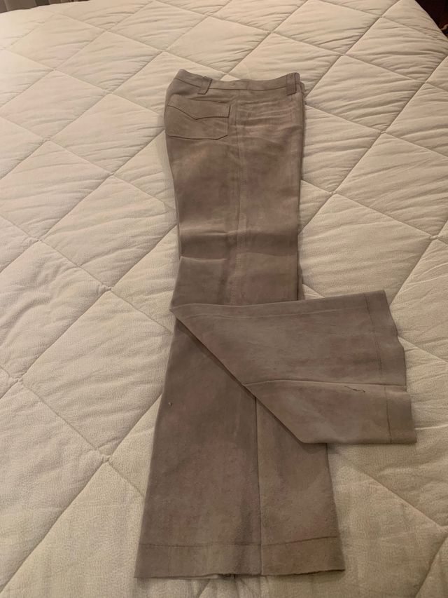 Pantaloni unisex in camoscio color tortora