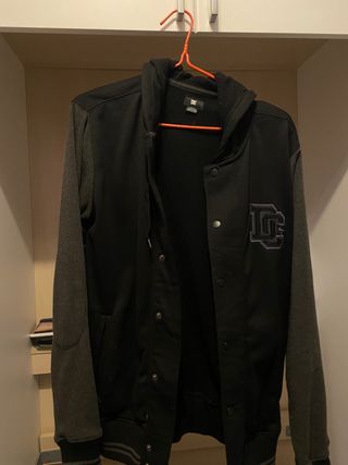 chaqueta dc
