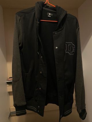 chaqueta dc