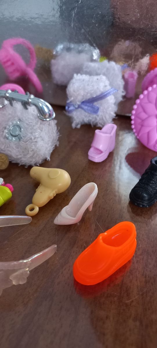 Lote de accesorios de muñeca