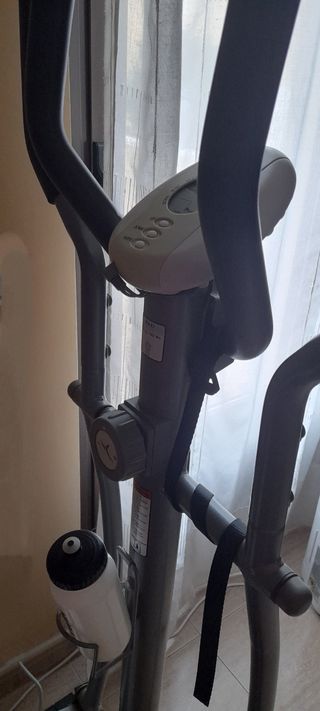 Bicicleta elíptica Marca "DOMYOS" muy nueva, muy b
