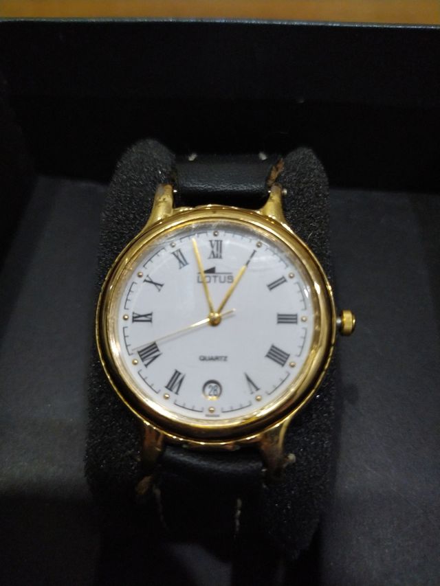 RELOJ LOTUS