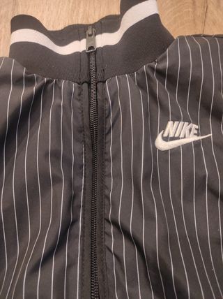 Chaqueta Nike  chica