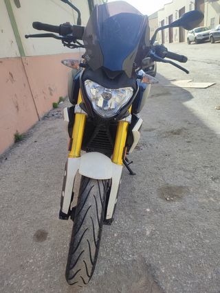 BMW G310R