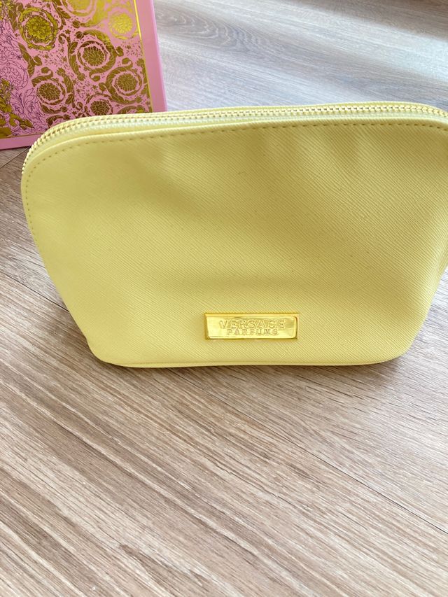 NUEVO! Neceser / estuche Versace amarillo