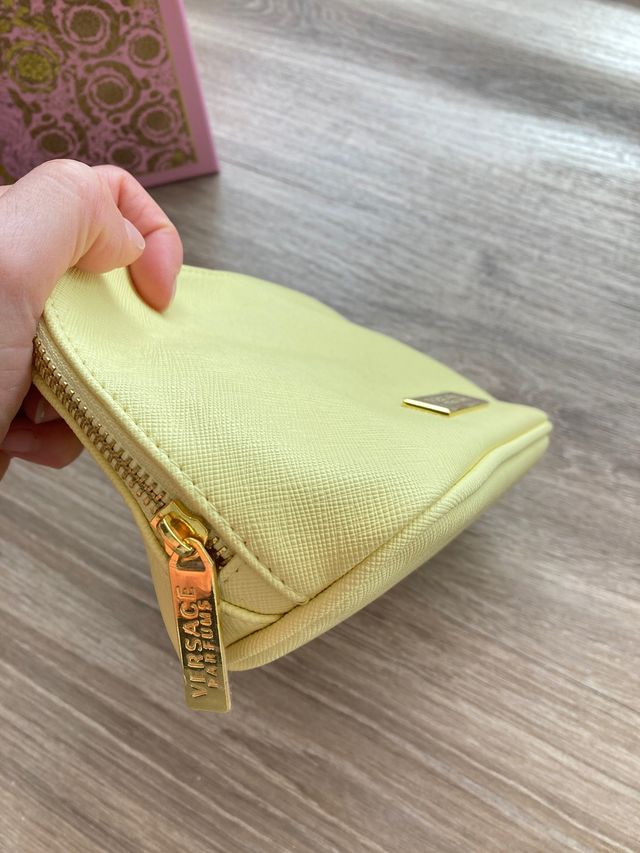 NUEVO! Neceser / estuche Versace amarillo