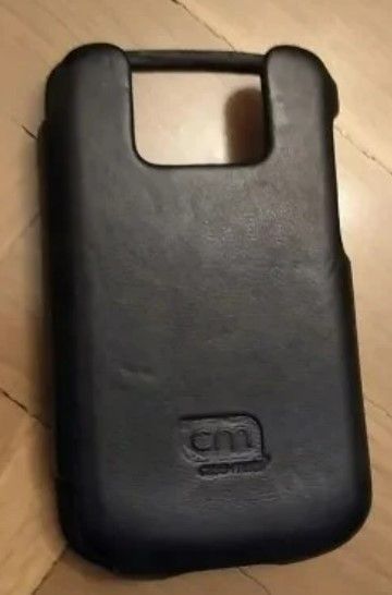 Teléfono movil HTC + Funda