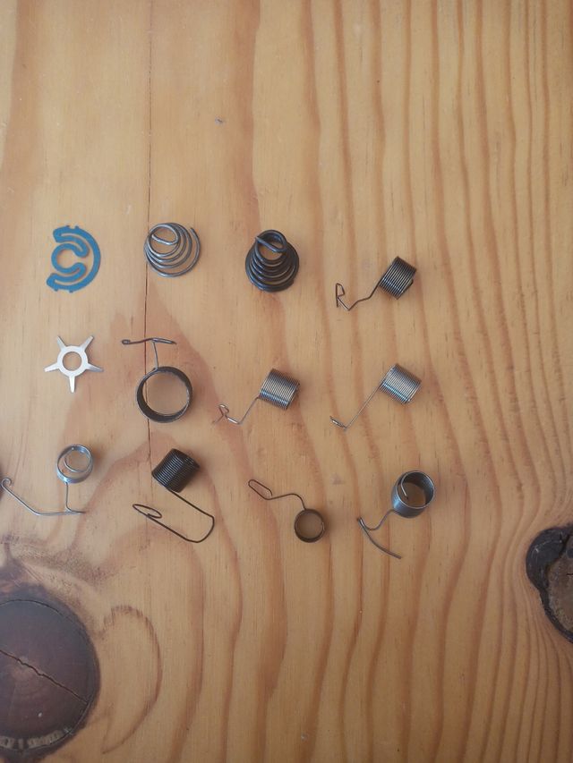 Piezas para tensor máquina  de coser