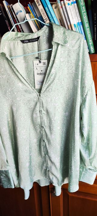 Camisa sin estrenar verde menta