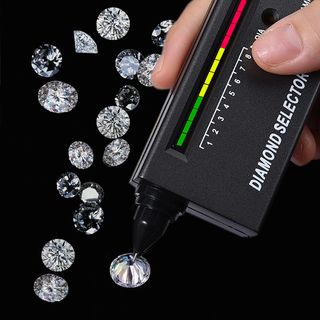 MOISSANITE ( DIAMANTES SINTETICOS 1 CT.