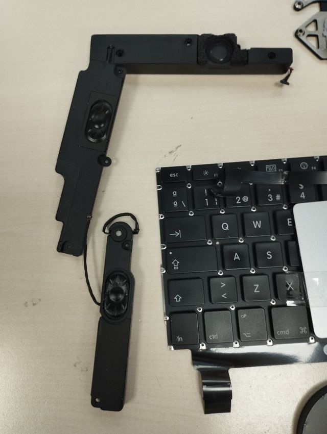 Material variado para MAC PRO A-1286