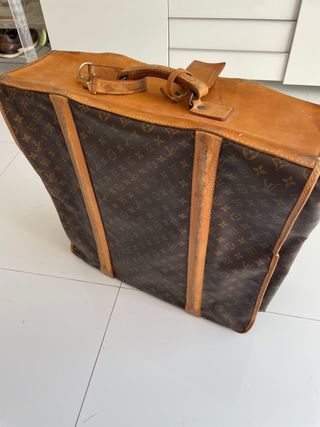 Maleta y porta trajes louis Vuitton