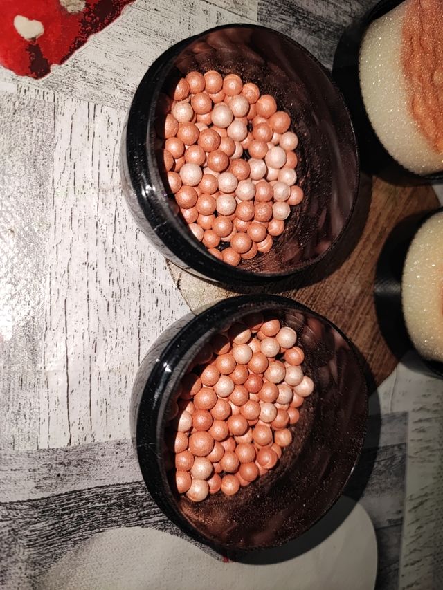 Avon perle  fard per il viso