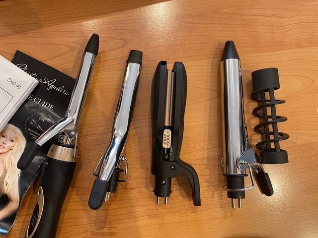 Cono arricciacapelli e arricciacapelli multifunzionale