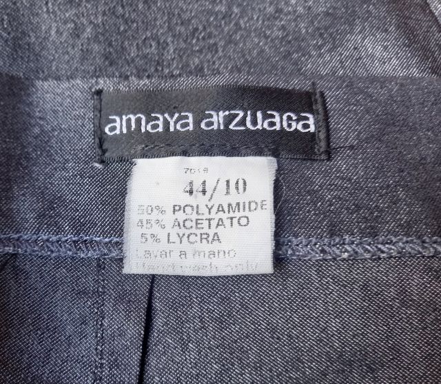 Falda lápiz de la diseñadora Amaya Arzuaga