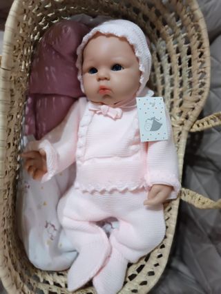 BEBÉ NIÑA DE SILICONA