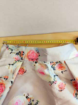 Falda Chi Chi London