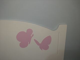 Cabecero niña, lacado blanco con detalle de maripo