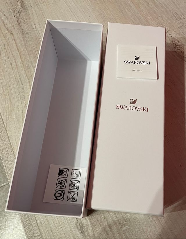 Thermos bianco nuovo Swarovski