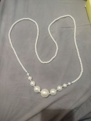 collar perlas cultivadas Cristian Lay con su caja