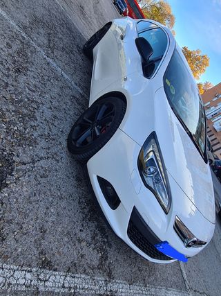 Opel Astra 2012