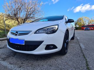 Opel Astra 2012