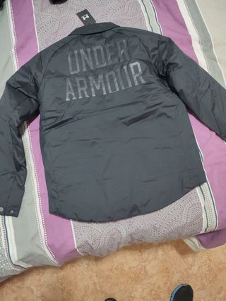 Shacket o chaqueta Under Armour 