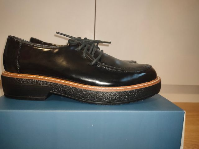 Zapatos de charol talla 39