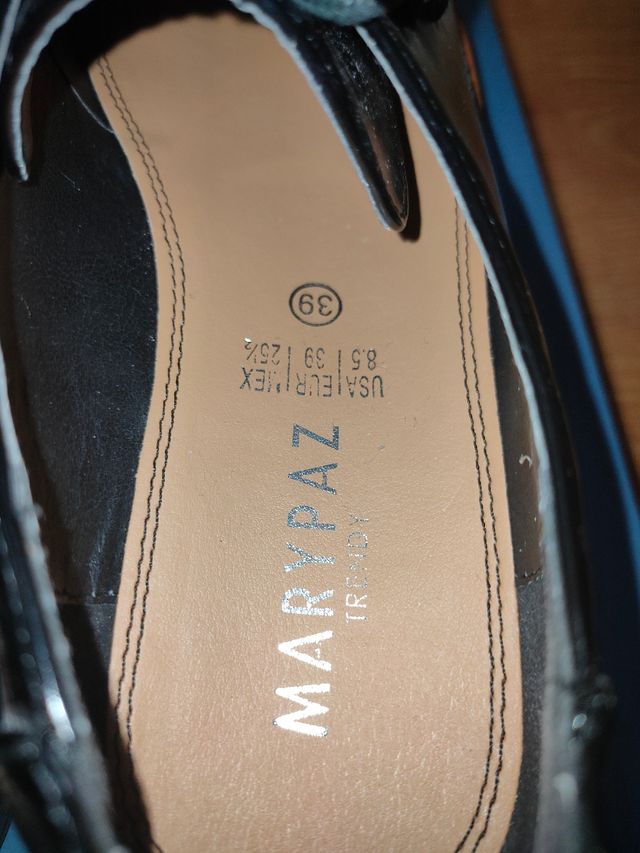 Zapatos de charol talla 39