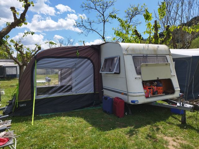 Caravana Knaus Blue Line 450 TK