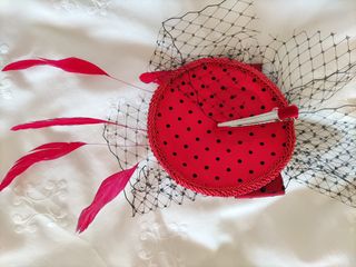 tocado y bolso de fiesta