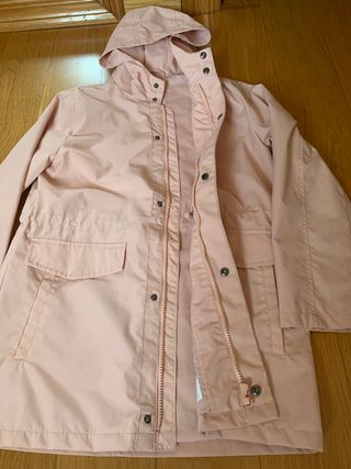 Chaqueta chubasquero rosa palo