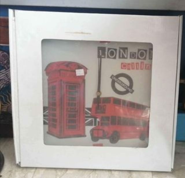 Orologio nuovo, ancora nella sua scatola