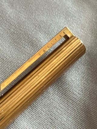 Bolígrafo DuPont chapado oro 18k.