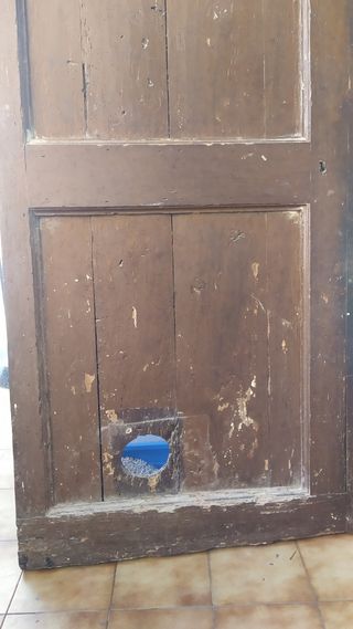Puerta madera antigua Masia
