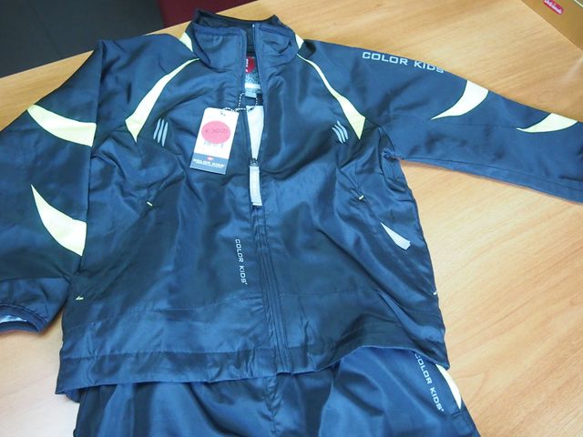 COLOR KIDS TUTA MOD.OPERA GIALLA/NERA	TG.4 ANNI 10