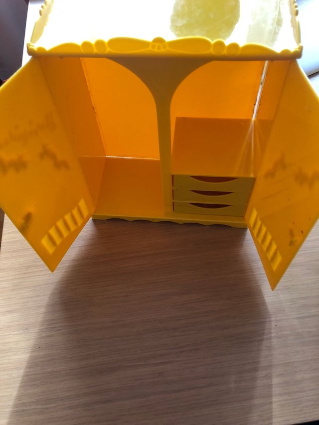 Conjunto de mobiliario de barriguitas