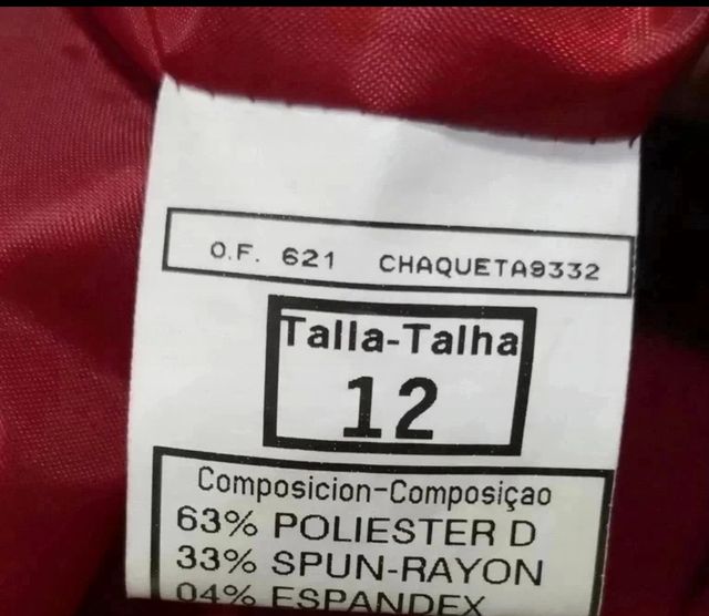 Blazer roja El Corte Inglés.