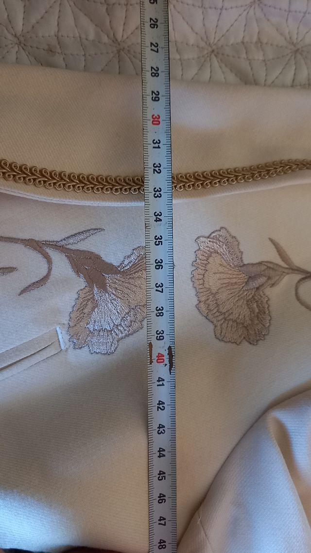 CHAQUETILLA DE CORTO FLAMENCA