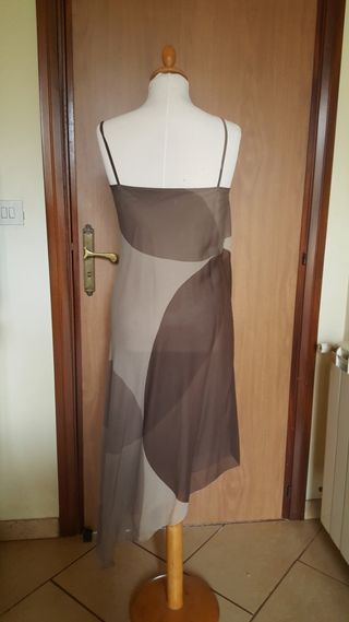 Elegante vestito con spacco laterale mis.44 italia