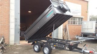 REMOLQUES CERRADOS PERSONALIZADOS SPEEDREM