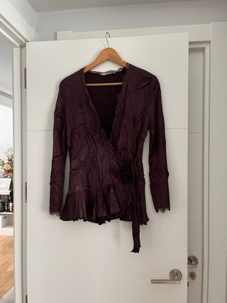 Conjunto de falda y blusa