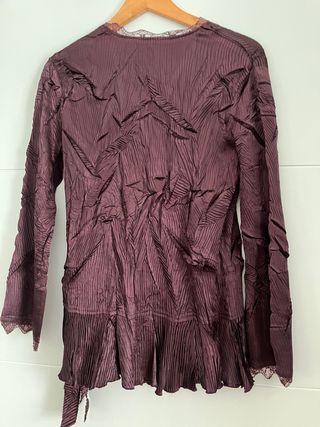 Conjunto de falda y blusa