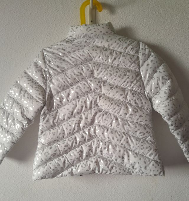 plumifero niña talla 6 de mango